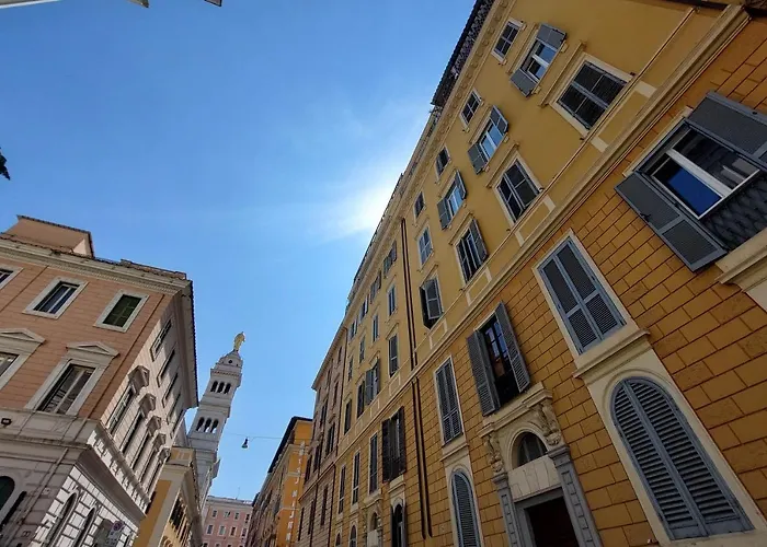 Piccola Piazza Della Liberta