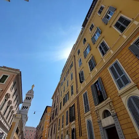 Piccola Piazza Della Liberta